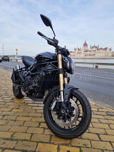 BENELLI 752 S