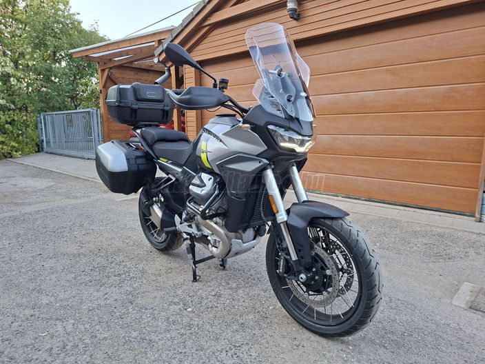 MOTO GUZZI STELVIO