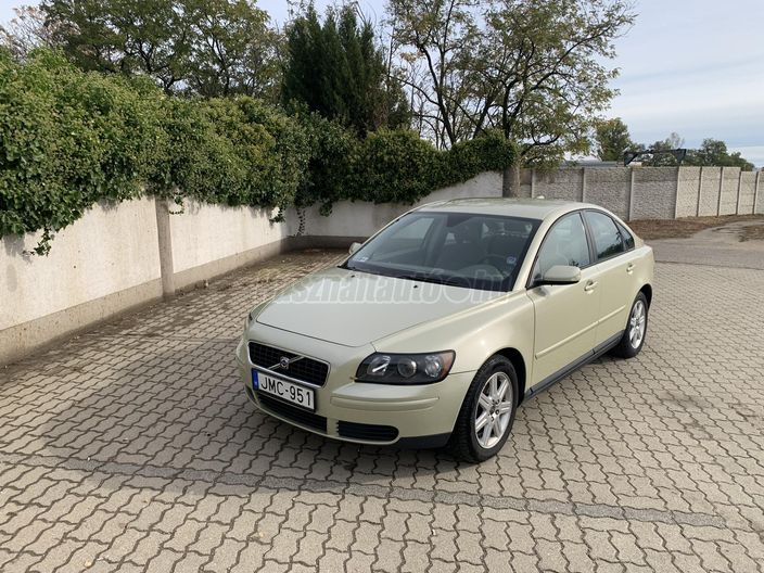 VOLVO S40 1.8 Momentum