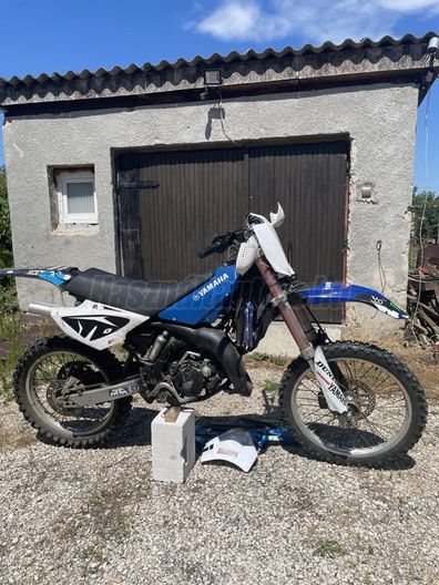YAMAHA YZ 125