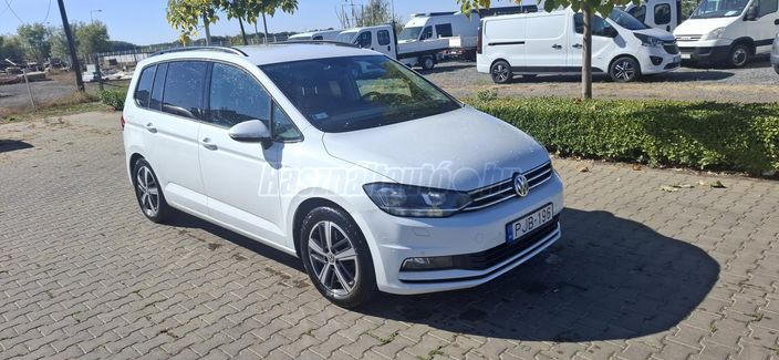 VOLKSWAGEN TOURAN 1.4 TSI BMT Highline [7személy]