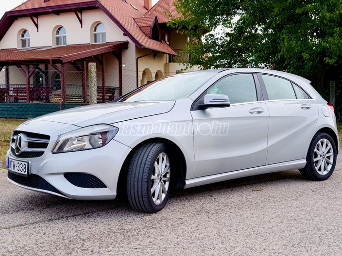 MERCEDES-BENZ A 180 (BlueEFFICIENCY) Style