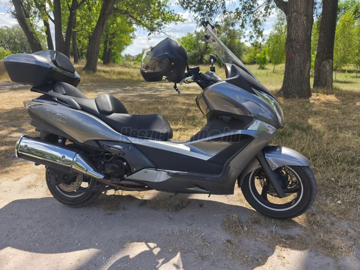 HONDA SW-T 400