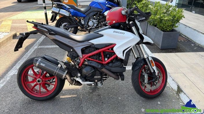 DUCATI HYPERMOTARD 939