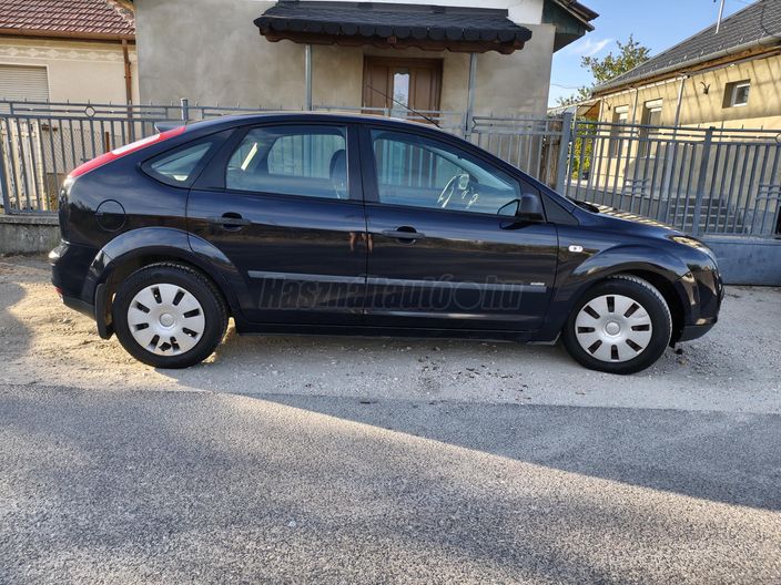 FORD FOCUS 1.4 Ambiente
