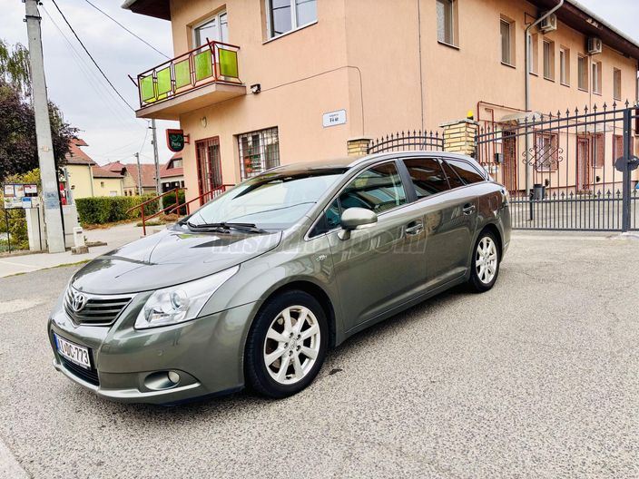 TOYOTA AVENSIS Wagon 2.2 DCAT Premium Active