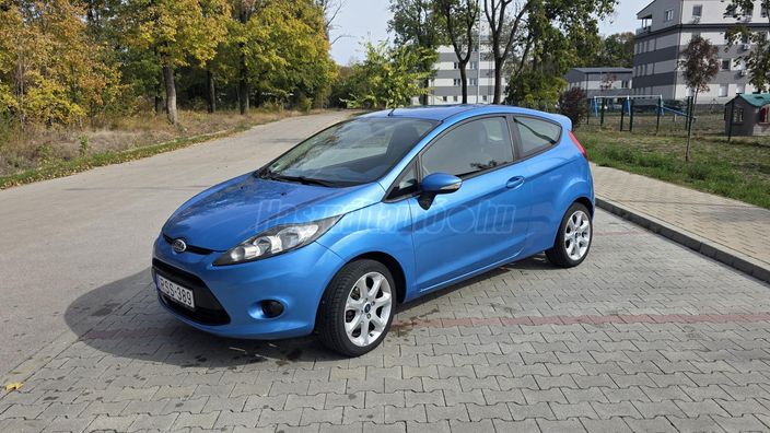 FORD FIESTA 1.4 Titanium