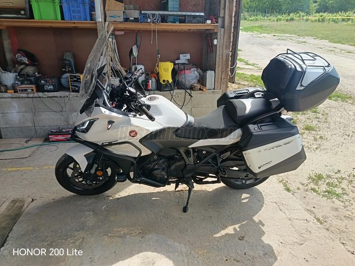 HONDA NT 1100 D