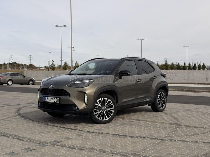 TOYOTA YARIS CROSS 1.5 Hybrid Executive Smart e-CVT