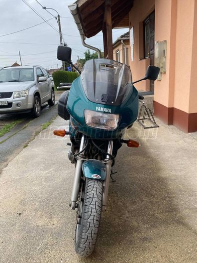 YAMAHA XJ 900