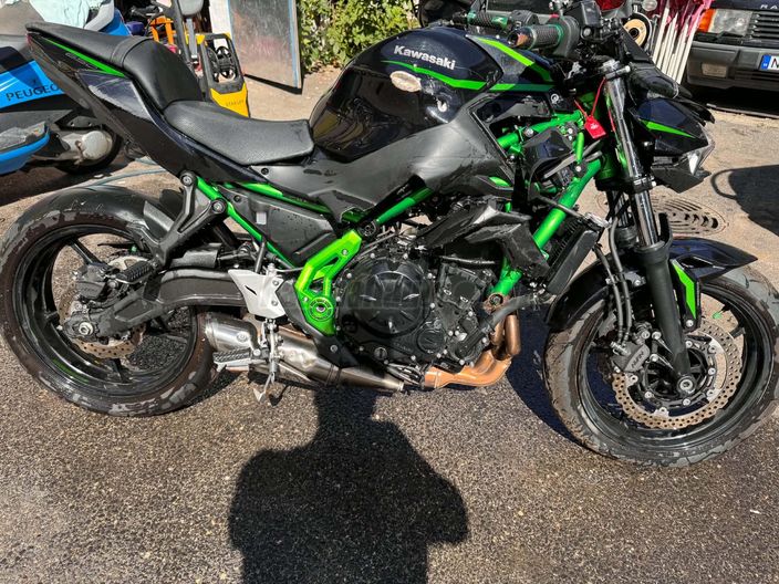 KAWASAKI Z 650