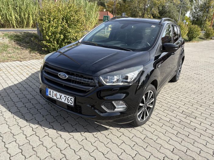 FORD KUGA 2.0 TDCi ST-Line