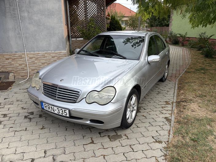 MERCEDES-BENZ C 180