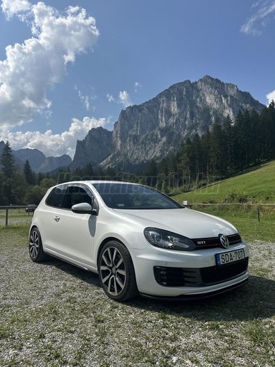 VOLKSWAGEN GOLF VI 2.0 TSI GTI DSG