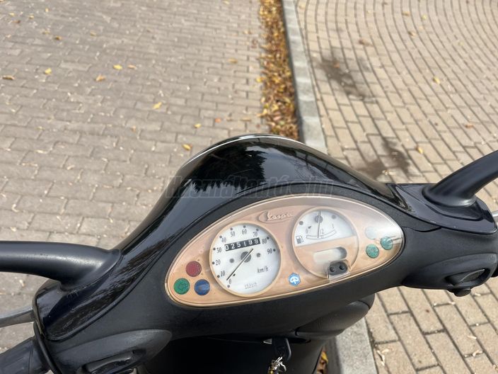 VESPA ET4