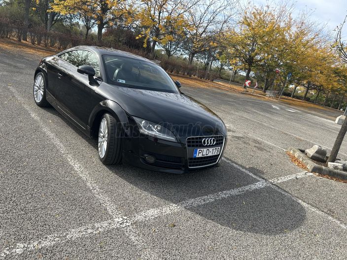 AUDI TT Coupe 2.0 TFSI S-tronic