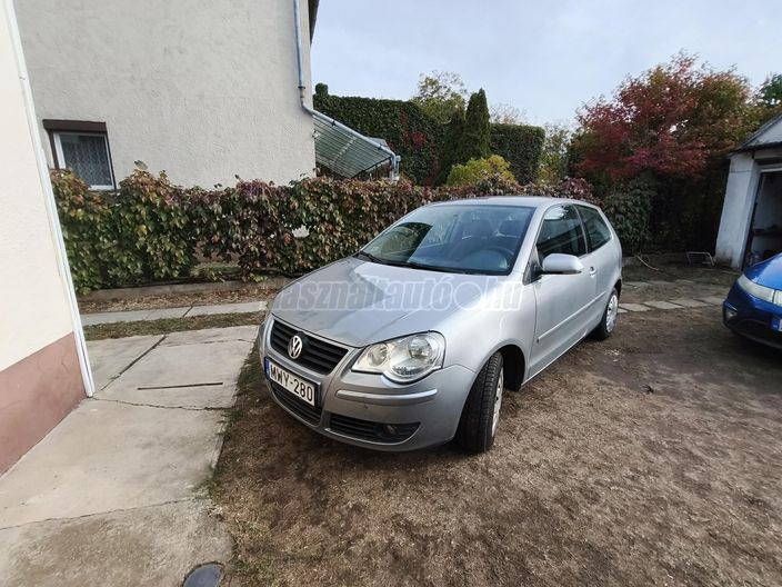 VOLKSWAGEN POLO IV 1.4 75 16V Comfortline