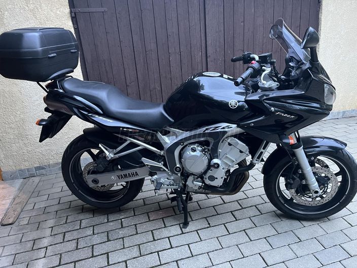 YAMAHA FZ6-S (FAZER)