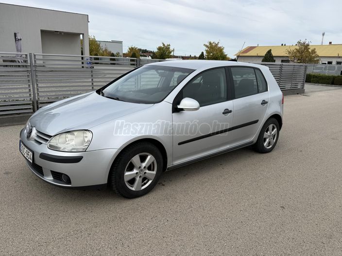 VOLKSWAGEN GOLF V 1.4 Comfortline