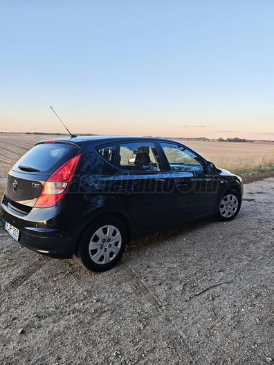 HYUNDAI I30 1.4 DOHC Classic