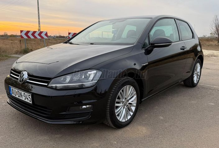 VOLKSWAGEN GOLF VII