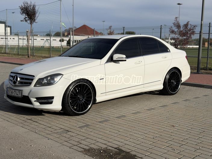 MERCEDES-BENZ C 300 4Matic Avantgarde (Automata)