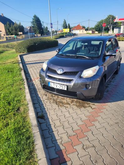 TOYOTA URBAN CRUISER 1.33 Exe