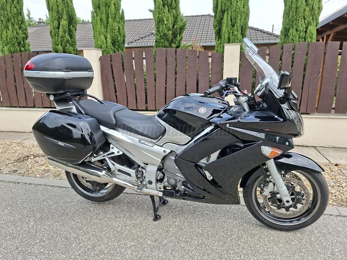 YAMAHA FJR 1300