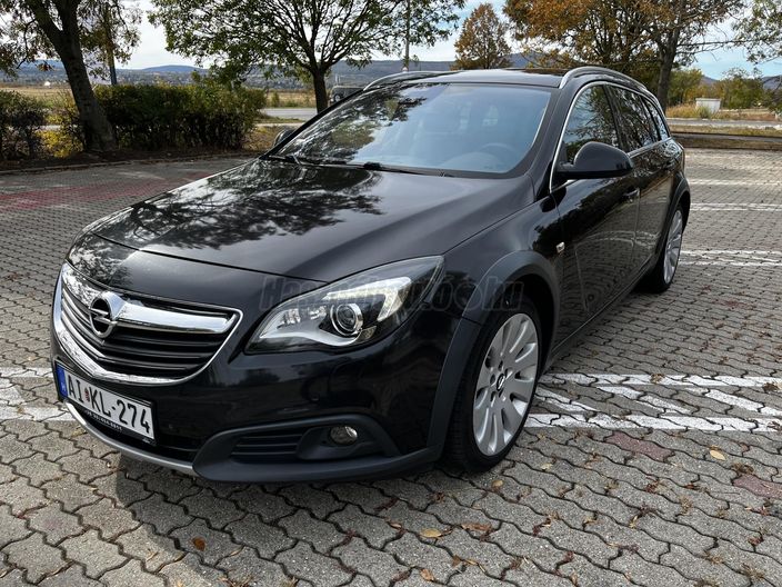 OPEL INSIGNIA Sports Tourer 2.0 CDTI COUNTRY (Automata)