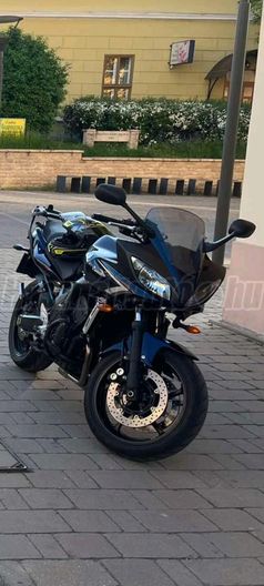 YAMAHA FZ6-S (FAZER)