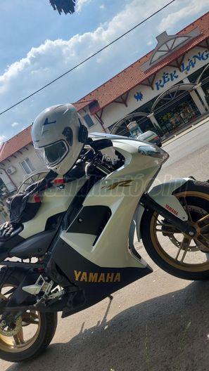 YAMAHA TZR 50