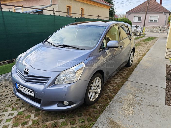 TOYOTA VERSO 2.2 D-CAT Premium Navi