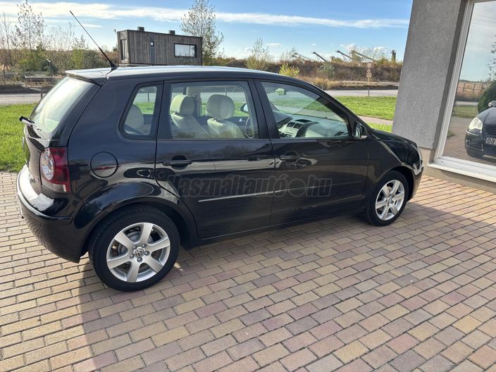 VOLKSWAGEN POLO IV 1.4 80 16V Comfortline Ice