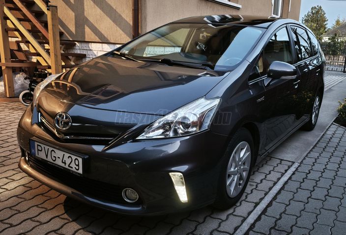 TOYOTA PRIUS+ 1.8 HSD Executive e-CVT