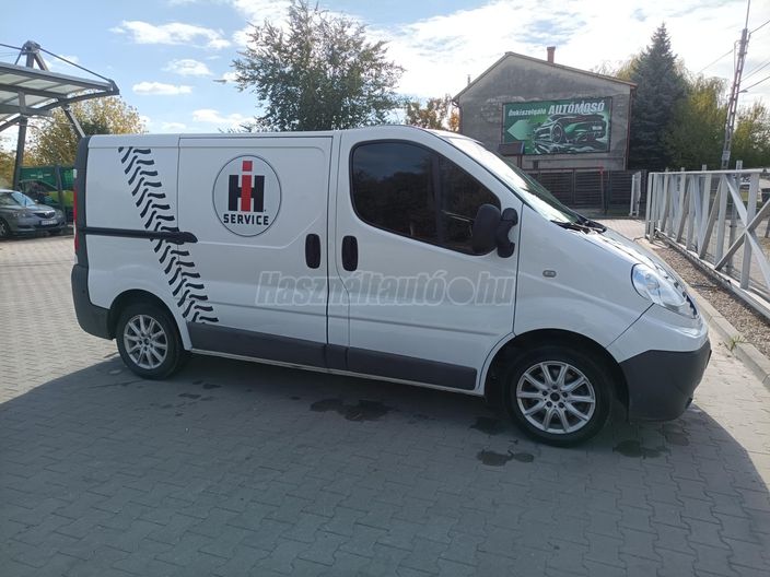 RENAULT TRAFIC