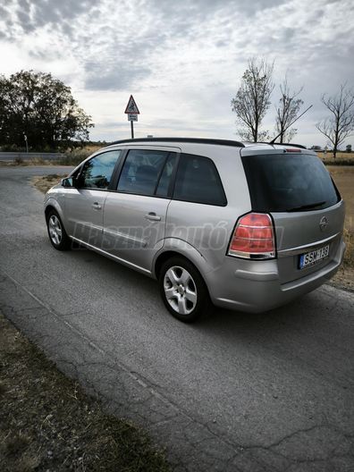 OPEL ZAFIRA B 1.8 Enjoy
