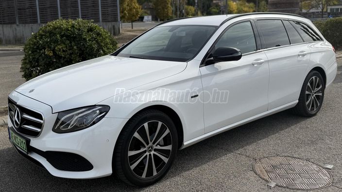 MERCEDES-BENZ E 300 de T 9G-TRONIC EQ Power
