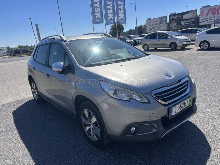 PEUGEOT 2008 1.2 PureTech Style