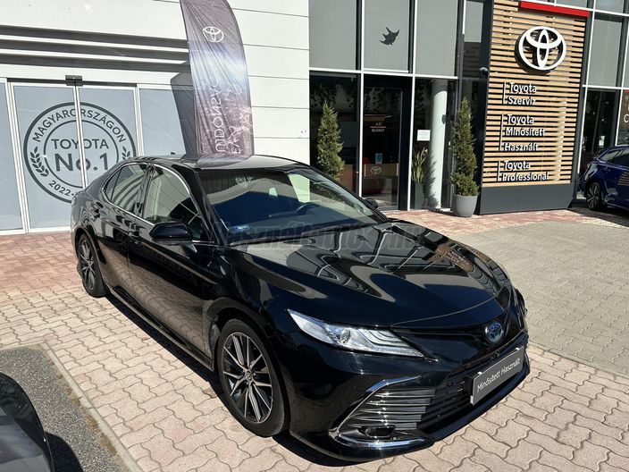 TOYOTA CAMRY 2.5 Hybrid Executive VIP CVT