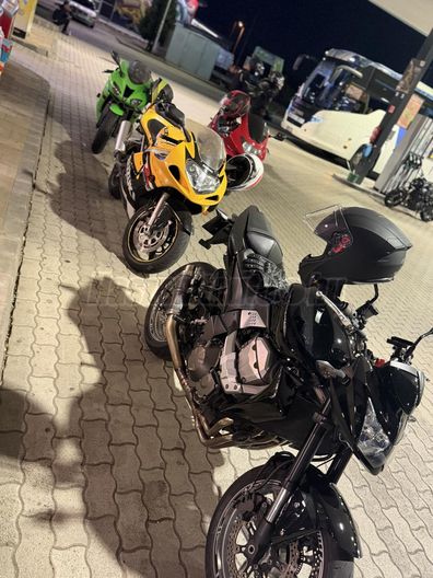KAWASAKI Z 750