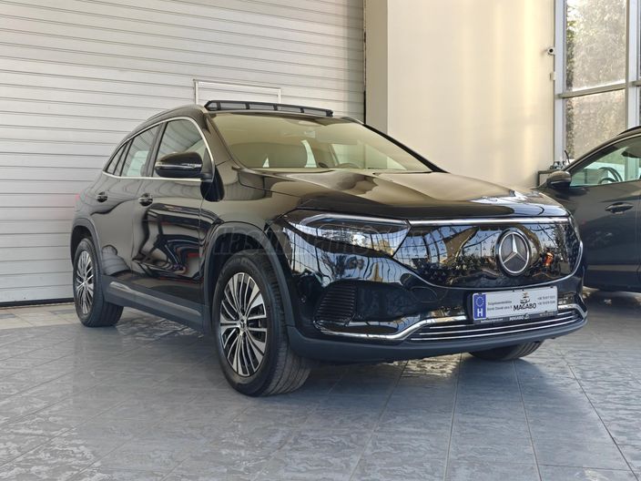 MERCEDES-BENZ EQA 250+