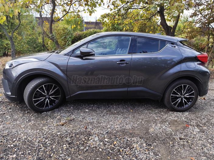 TOYOTA C-HR 1.8 Hybrid Executive e-CVT