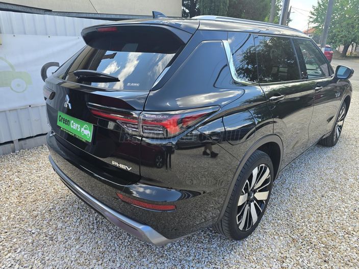MITSUBISHI OUTLANDER 2.4 PHEV Instyle Premium 4WD CVT