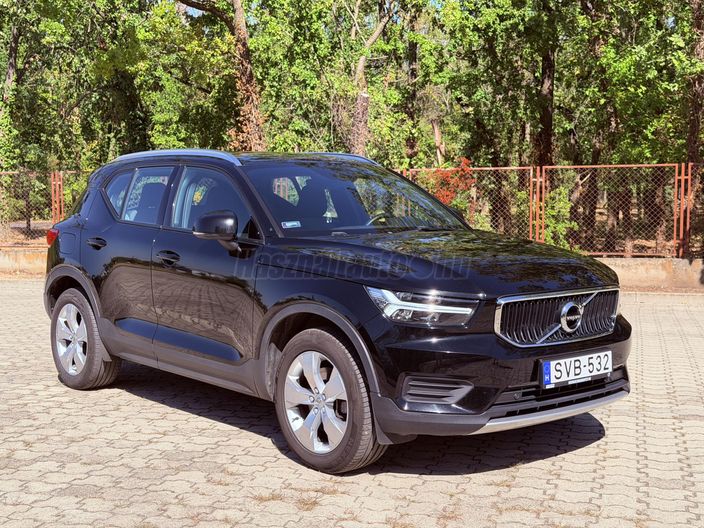 VOLVO XC40 2.0 [B4] MHEV Plus Dark DCT