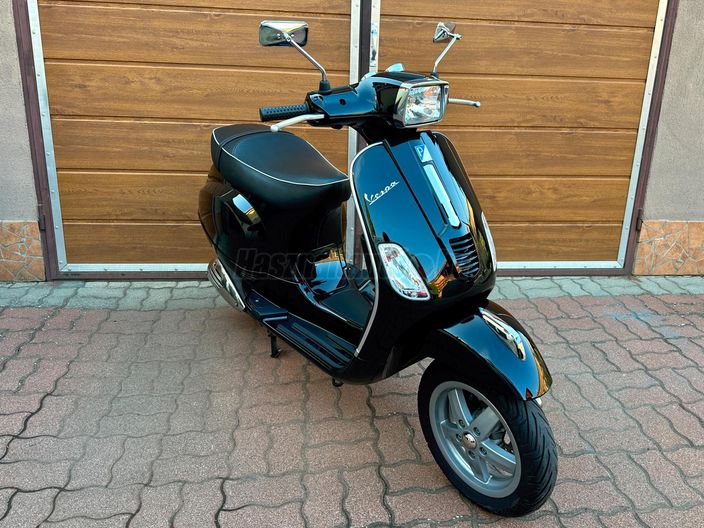 VESPA S 125
