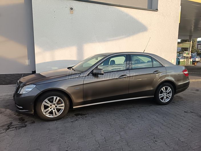 MERCEDES-BENZ E 200 CDI BlueEFF. Elegance 7G-TRONIC