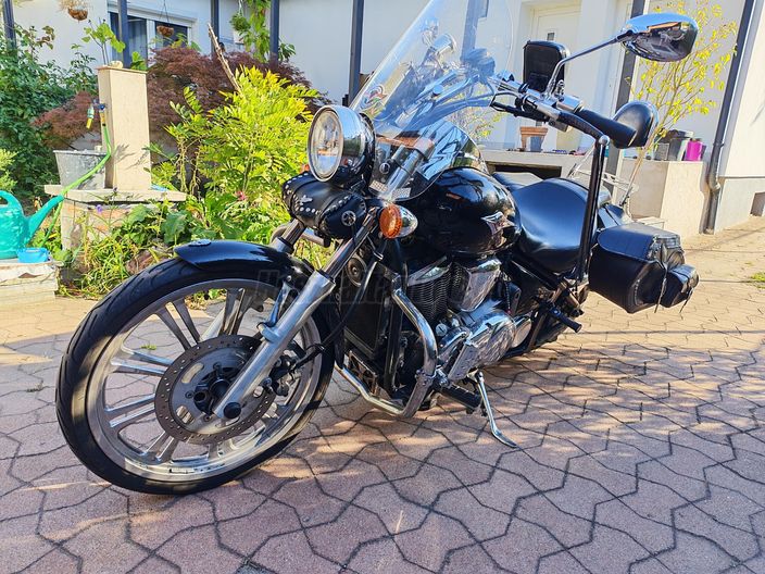 KAWASAKI VULCAN 900 CUSTOM