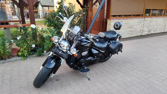 SUZUKI VZ 800 (INTRUDER)