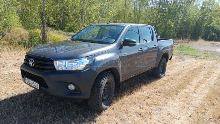 TOYOTA HILUX 2.4 D-4D 4x4 Double Active