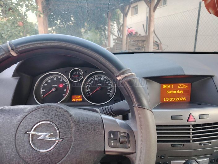 OPEL ASTRA H 1.6 Enjoy